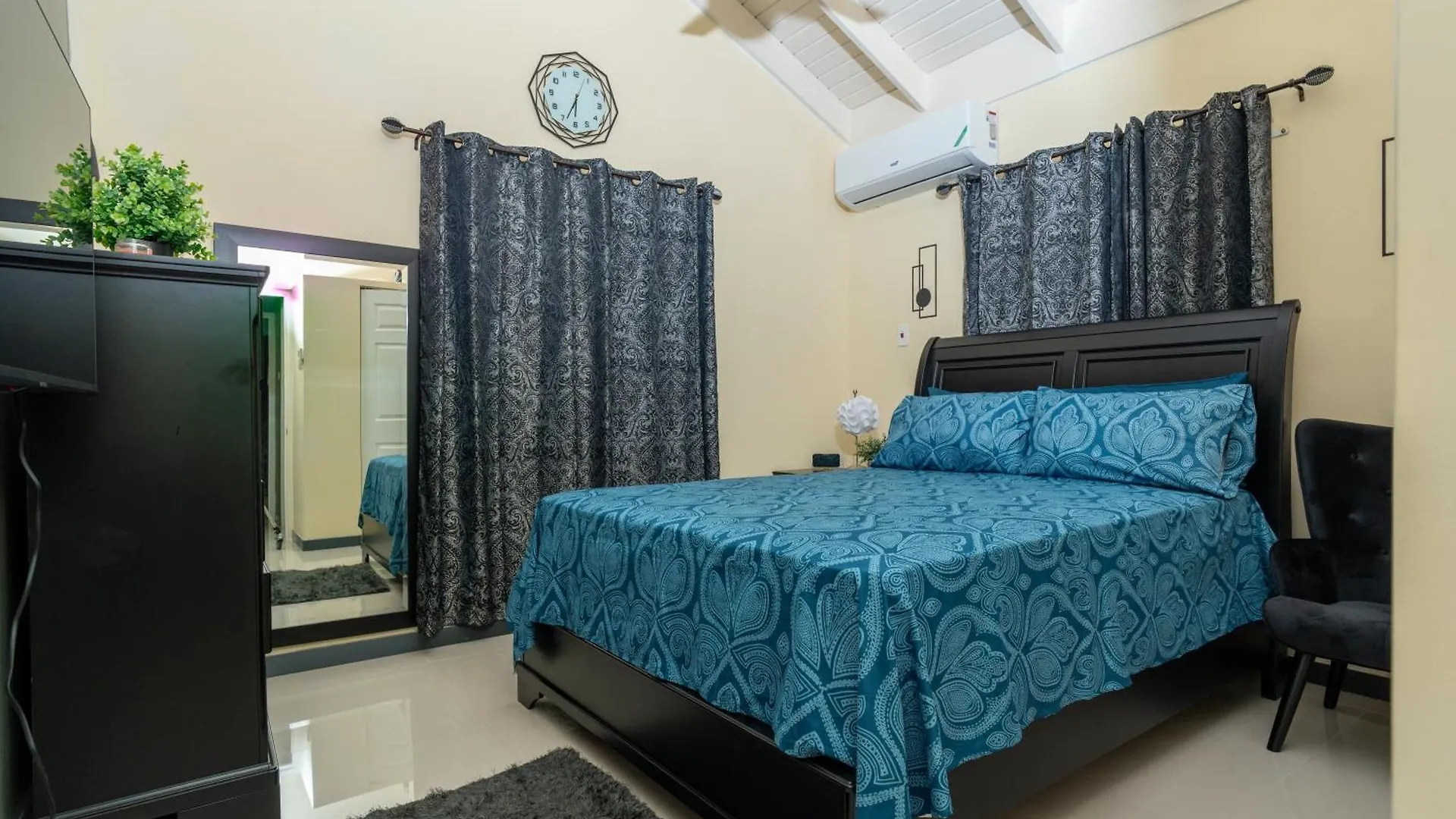 Sky View Villas @ Edmund Ridge Estate 몬테고 베이 0*,  자메이카